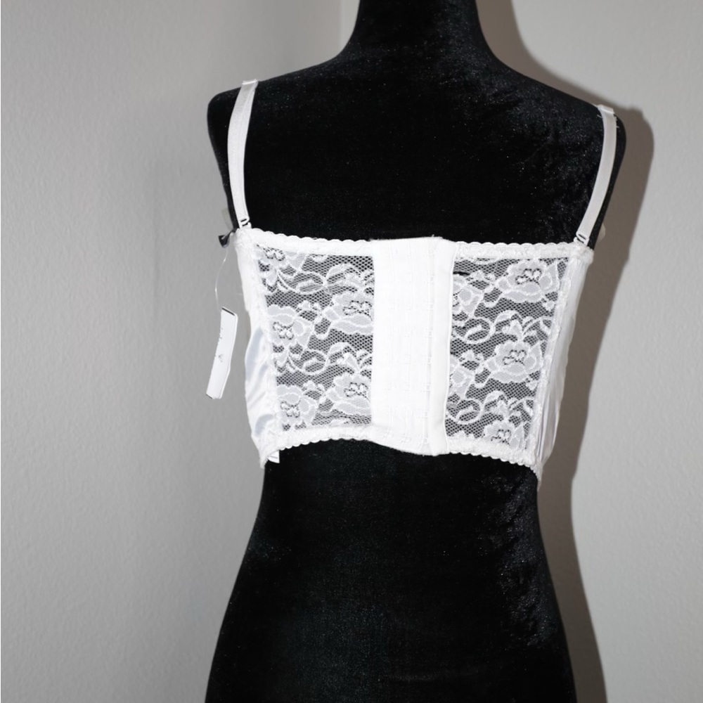 White going out crop top perfect condition
